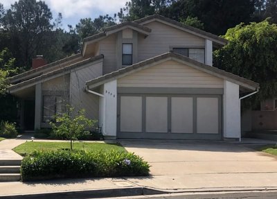 20 x 10 Garage in San Diego, California near 7374 Genesee Ave, San Diego, CA 92122, United States