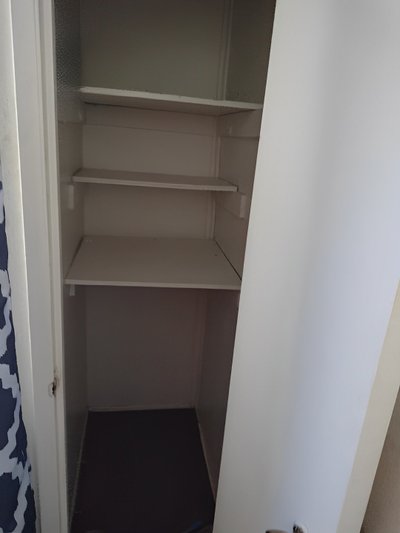 5 x 7 Closet in Las Vegas, Nevada near 655 Sierra Vista Dr, Las Vegas, NV 89169-3929, United States