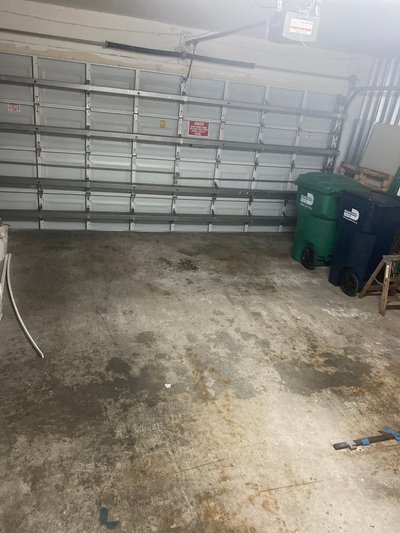 20 x 10 Garage in Miami, Florida near 1398 Galloway Rd, Miami, FL 33174-3309, United States