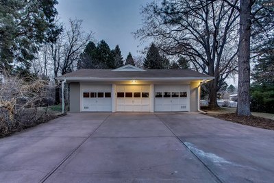 20 x 10 Garage in Littleton, Colorado near 5814 S Datura St, Littleton, CO 80120-2112, United States